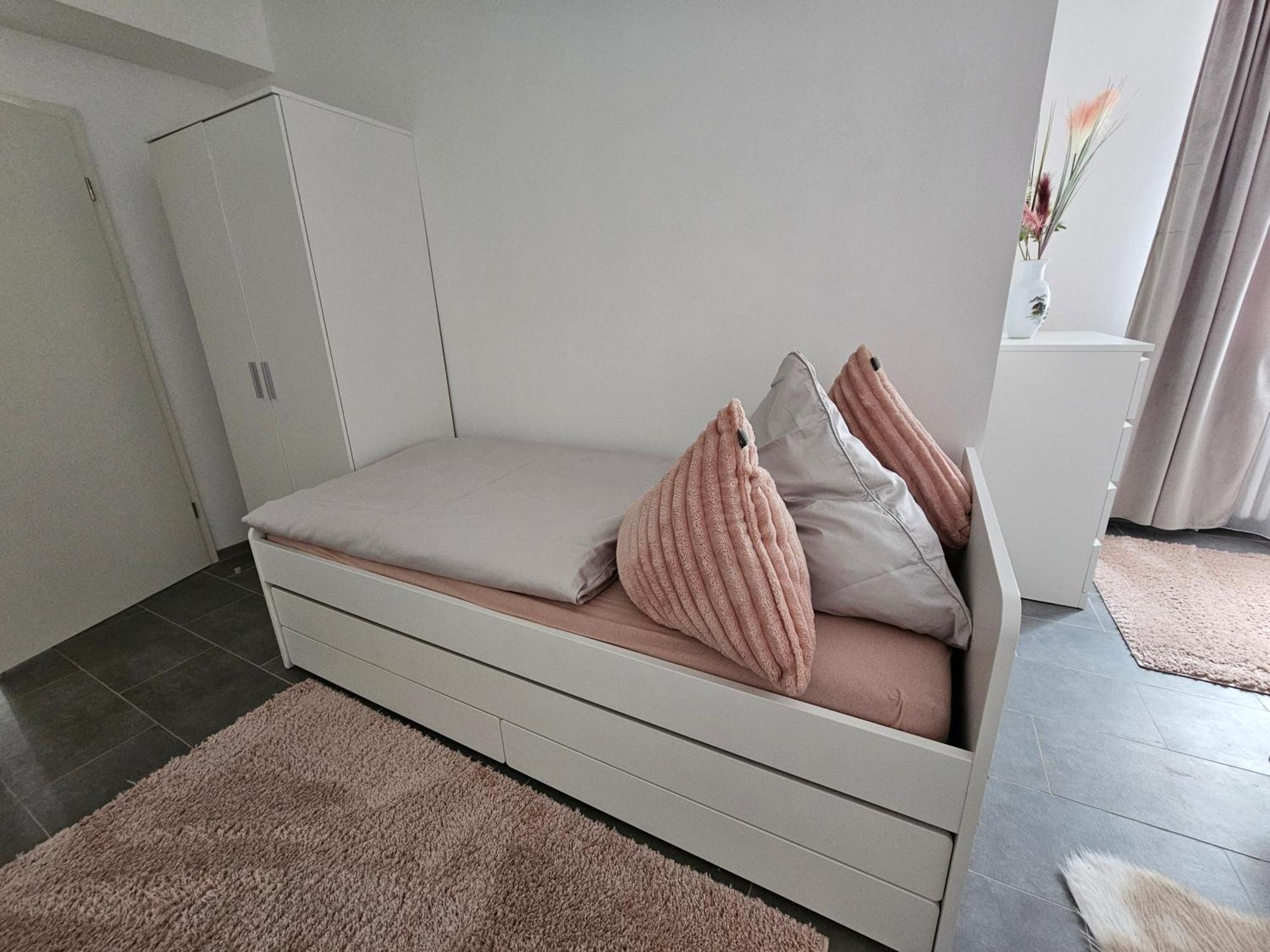 Warburg, Fewo "Sweet Home" 2,5 Zi- Eg-Separater Eingang - Parkplatz - Terasse- Komfortabel,Renoviert Extérieur photo